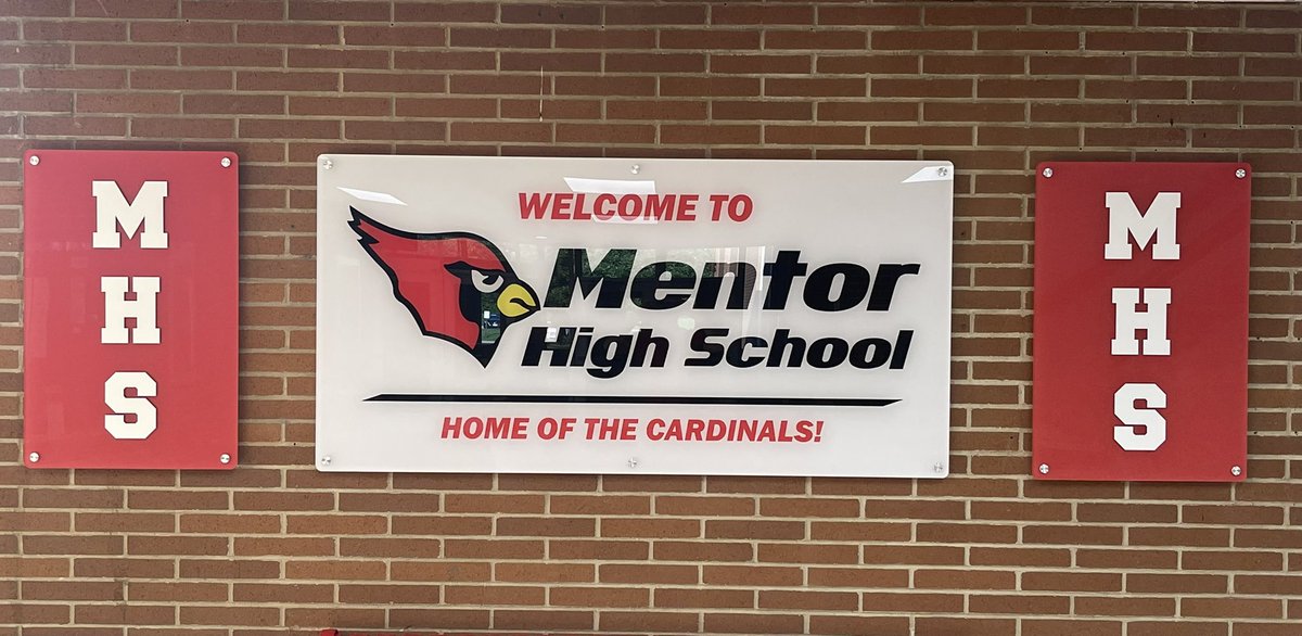 Mentor High School Entrance Sign